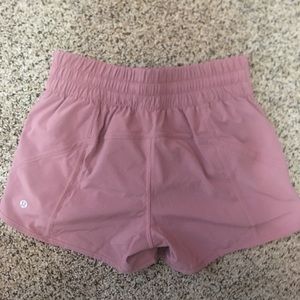 Lululemon tracker shorts 4”